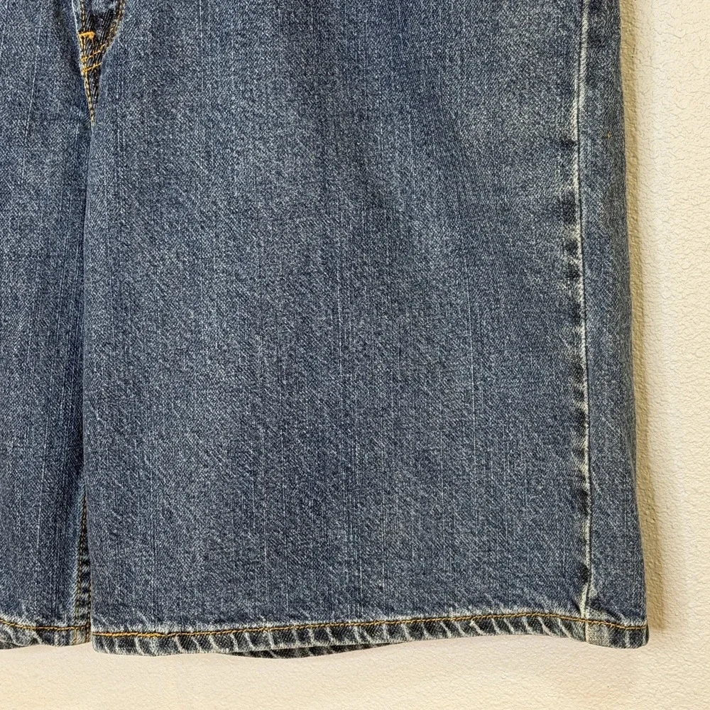 Levi's 550 Jean Shorts‎ Mens Size 40 Medium Wash Denim Relaxed Fit Red Tab